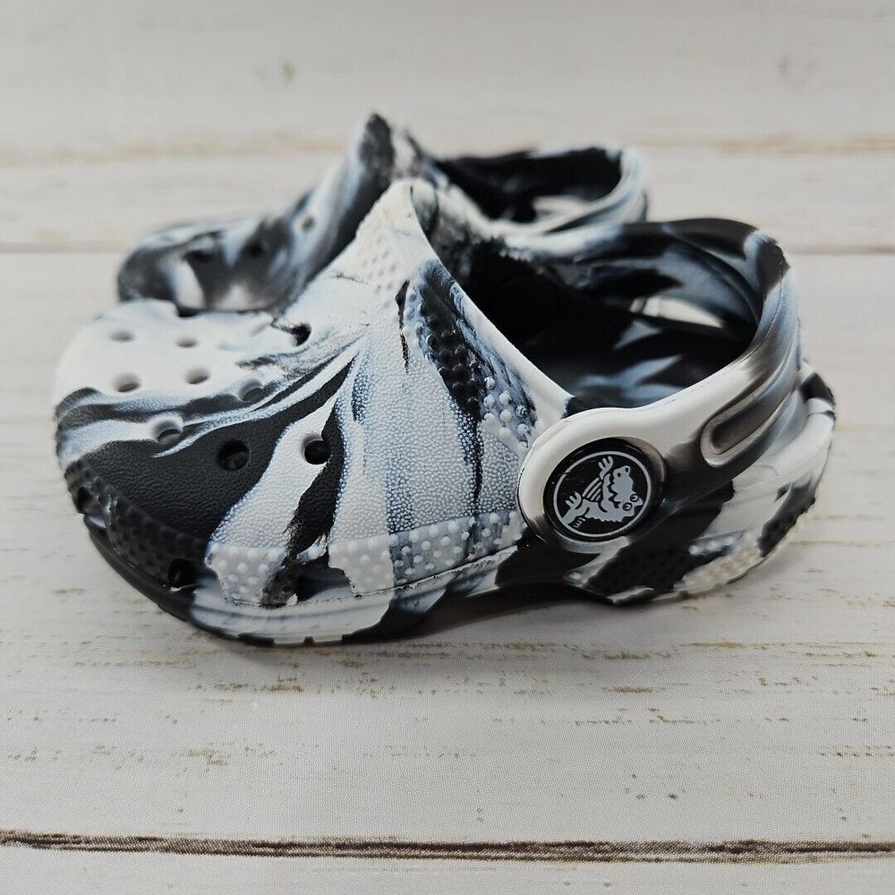 Crocs Classic Marbled Clogs C4‎ Black White Toddler Slip On Shoes 207002